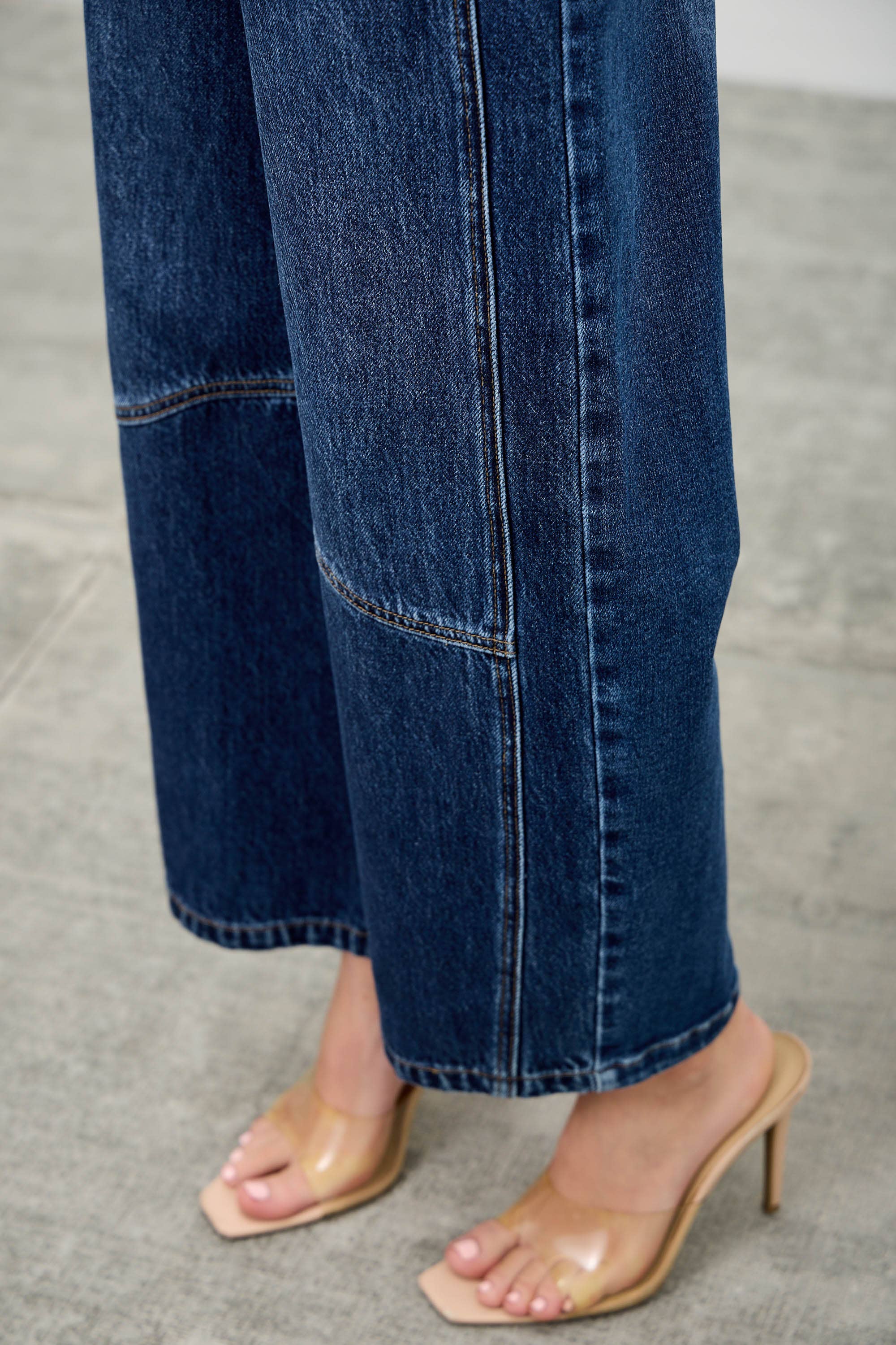 High-Rise Low Curve Barrel Jean