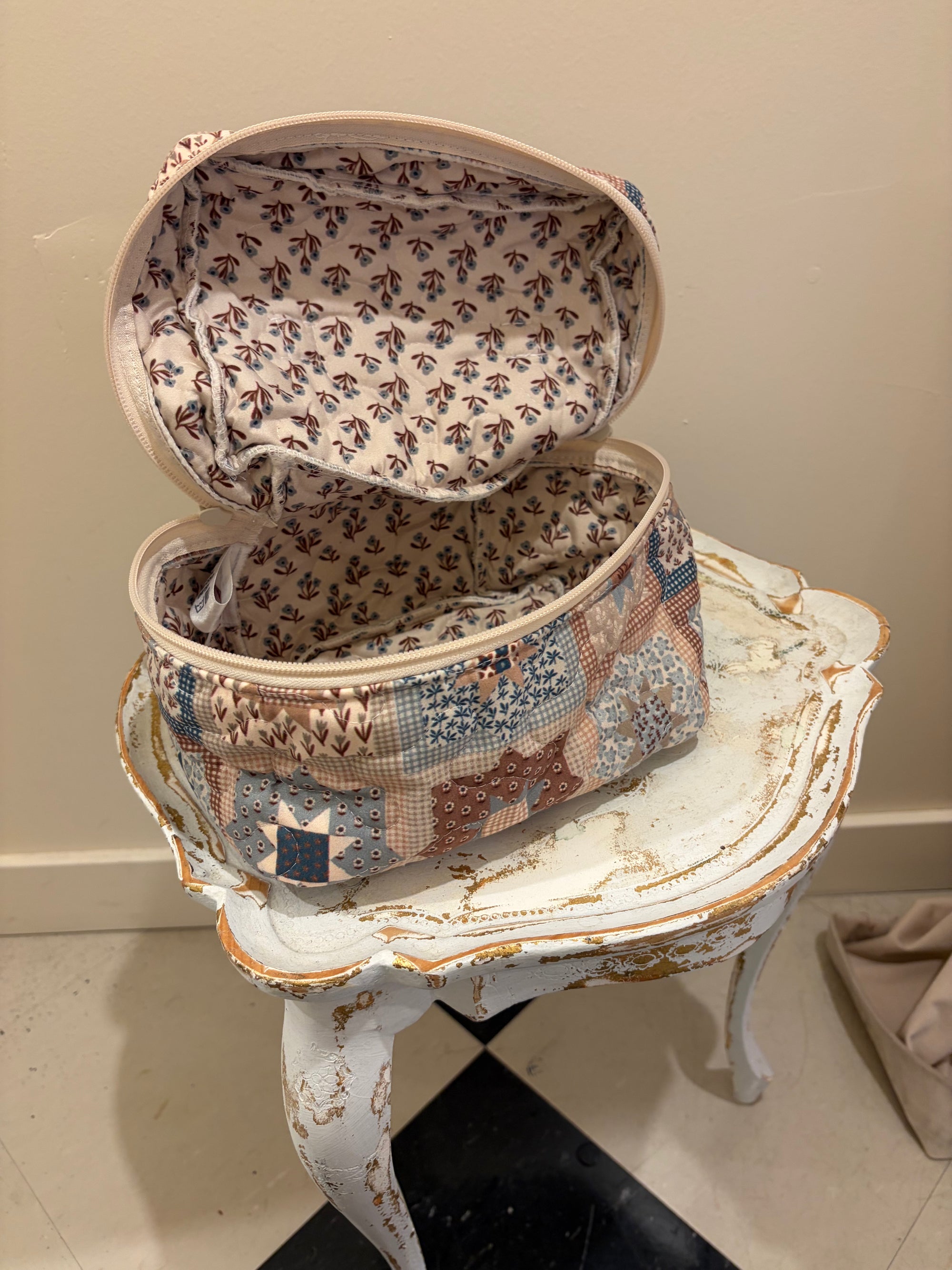 Gwen Patchwork Travel Case